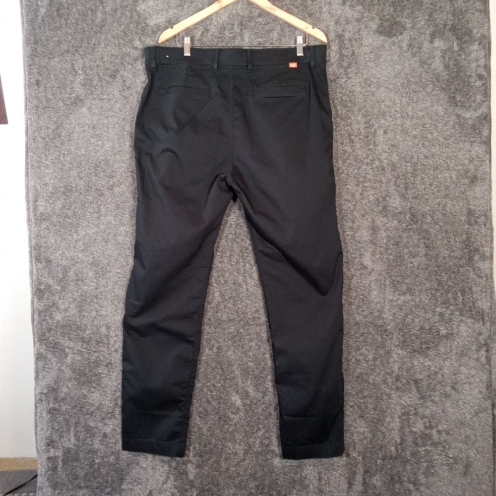 Nike Dri Fit UV Mens 38 Slim Fit Golf Chino Black Gorpcore Outdoor - Picture 3 of 11